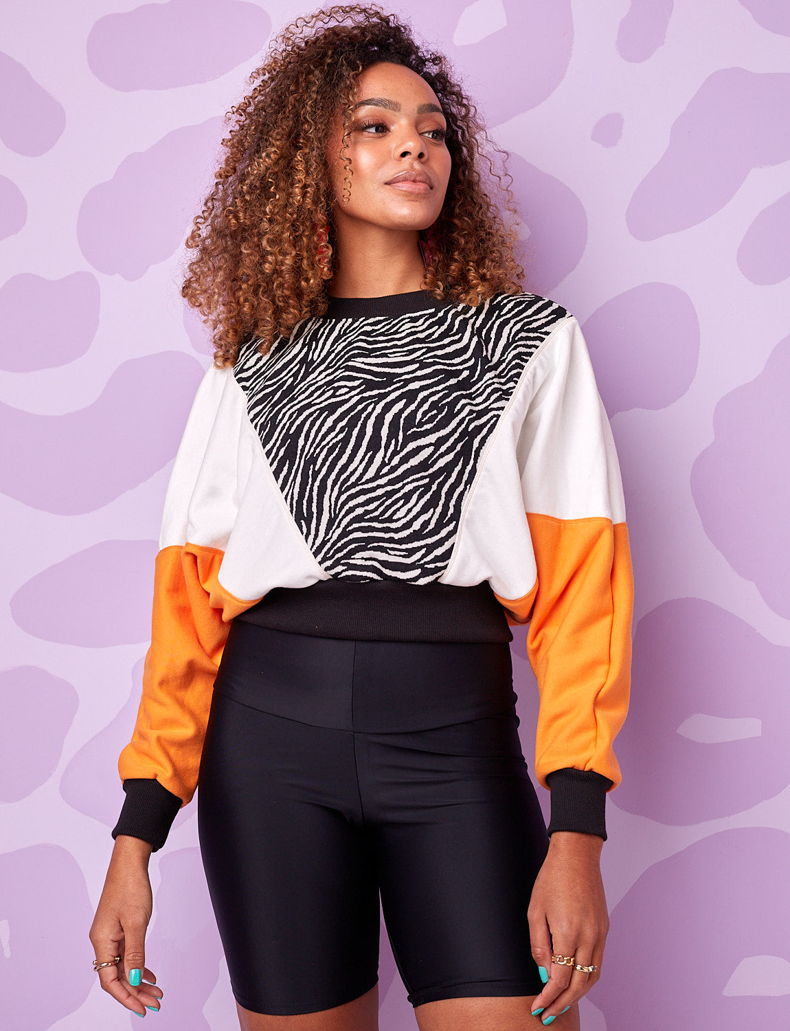 Black and white outlet cropped sweatshirt